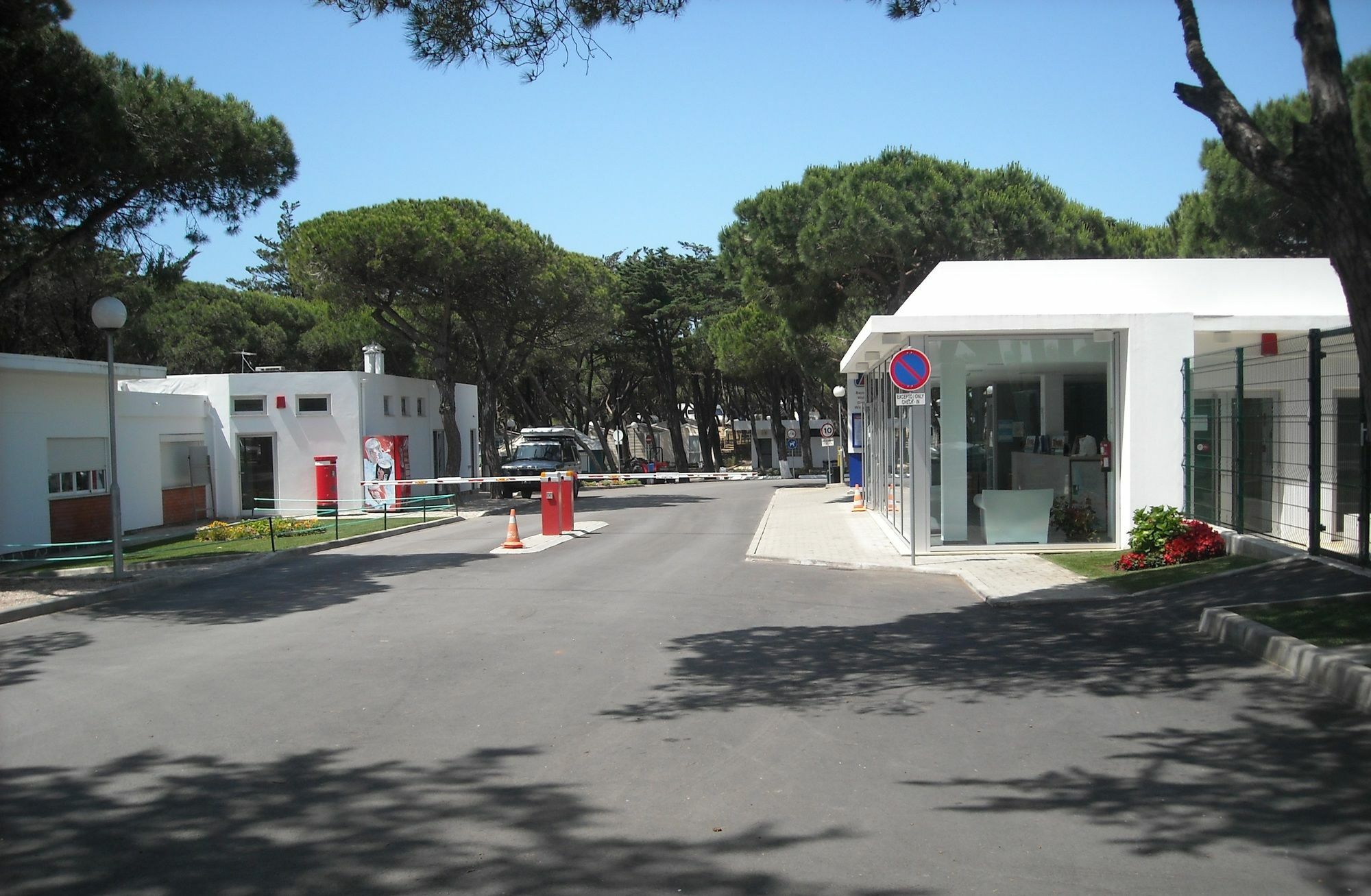 Orbitur Guincho Bungalows - Caravan Park Cascais Kültér fotó